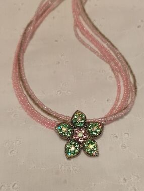 Premier Designs Aloha Flower Beaded Necklace